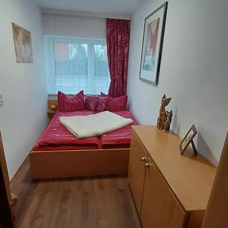 3 אוסטזיבאד נינהאגן