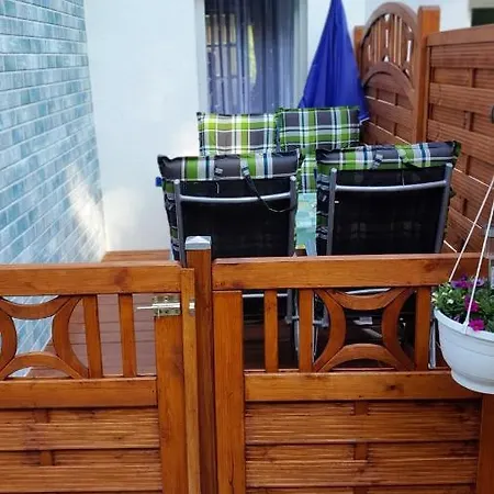 3 * אוסטזיבאד נינהאגן